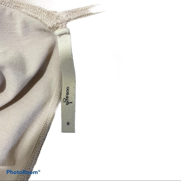 OOnagh V-neck with lace on collar top size small blouse beige - Picture 5 of 6